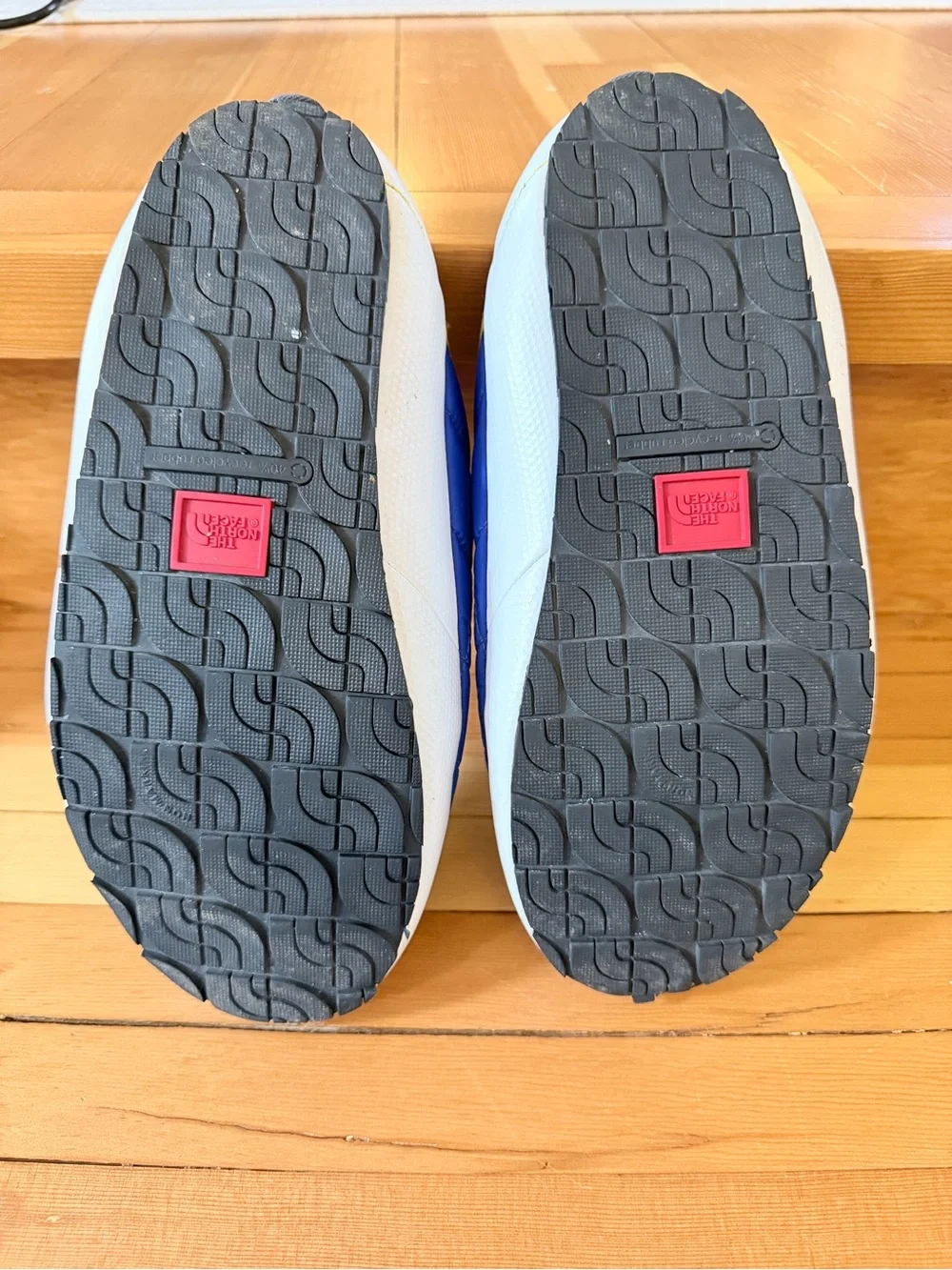 The North Face Thermoball Traction Mule V Slipper in Blue